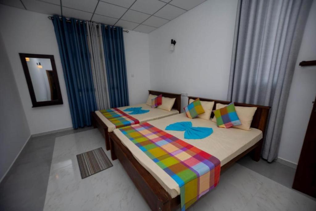 Hotel Ehala Family Rest à Anurâdhapura Extérieur photo